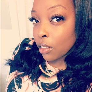 Meet your Posher, Toya